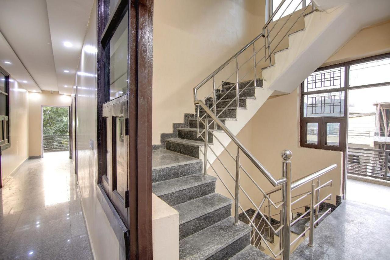 Hotel Premier Noida 135 Ngoại thất bức ảnh