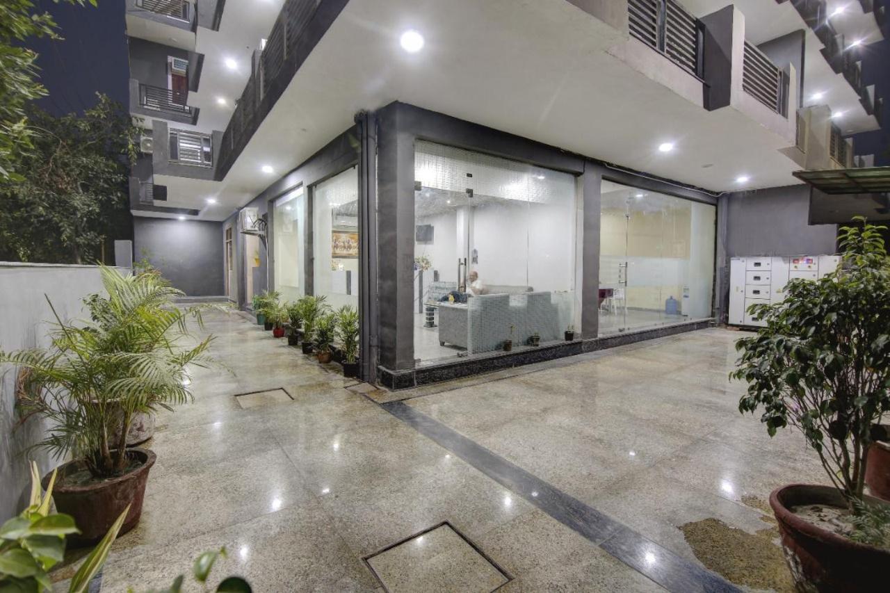 Hotel Premier Noida 135 Ngoại thất bức ảnh